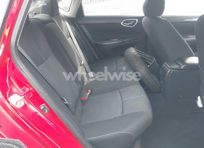 Photo 8 of 2019 Nissan Sentra SR (VIN 3N1AB7APXKY310753)