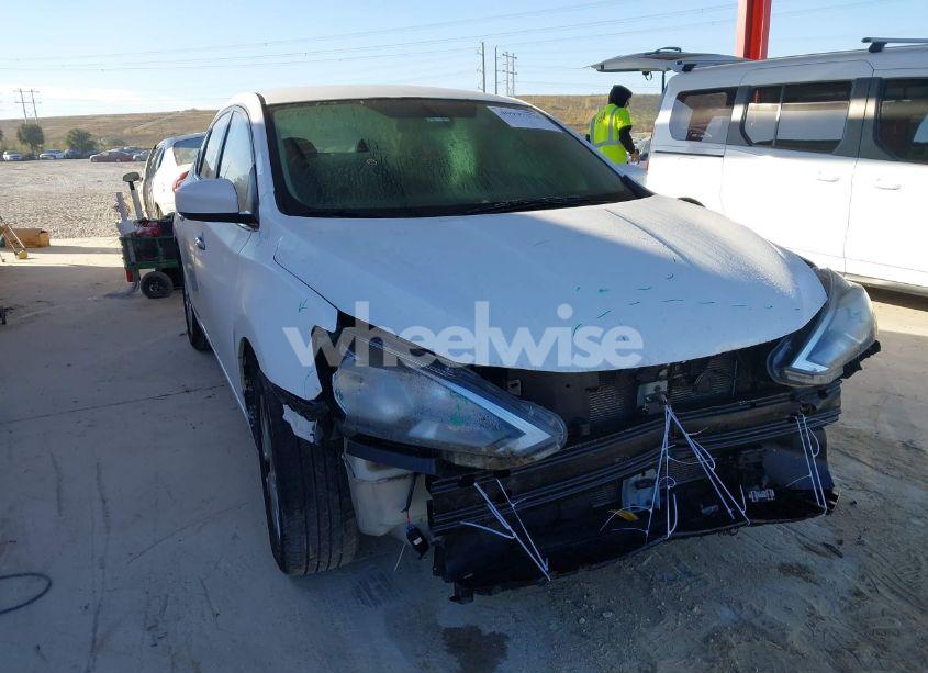 2019 Nissan Sentra SV (VIN 3N1AB7APXKY320909) main photo