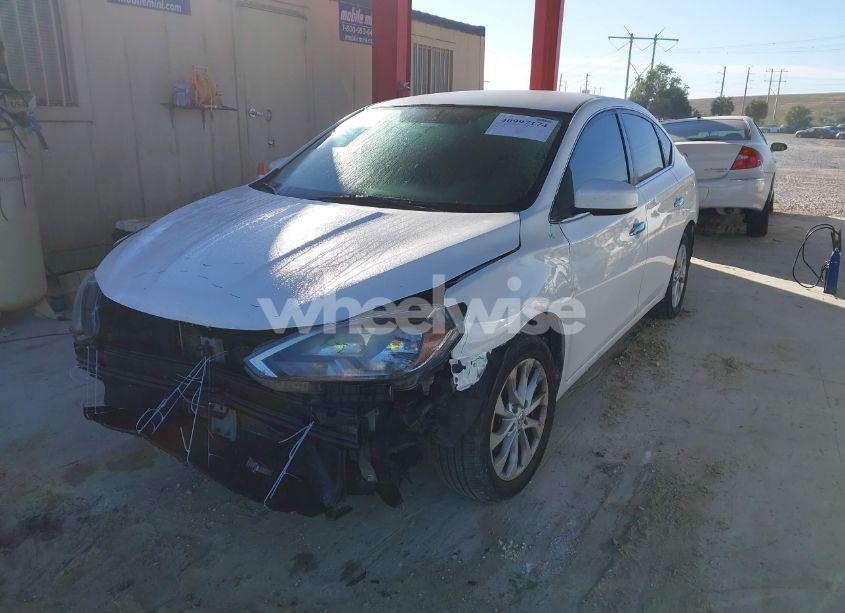 Photo 2 of 2019 Nissan Sentra SV (VIN 3N1AB7APXKY320909)