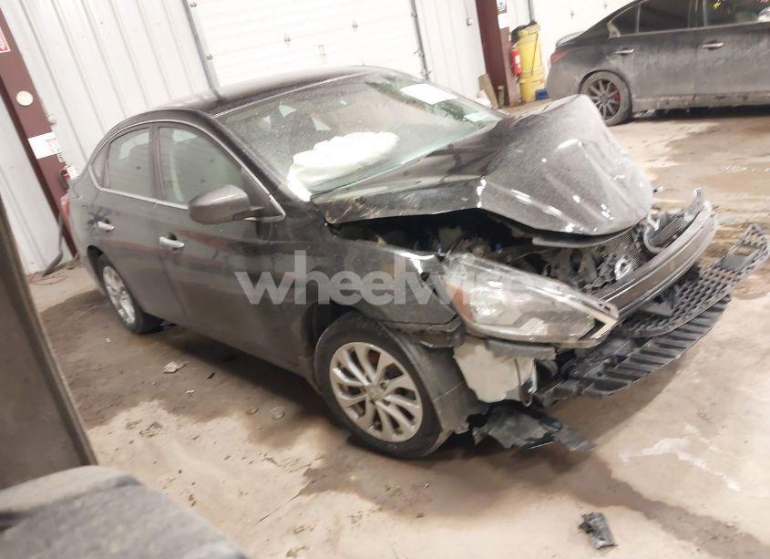 2019 Nissan Sentra SV (VIN 3N1AB7APXKY326967) main photo