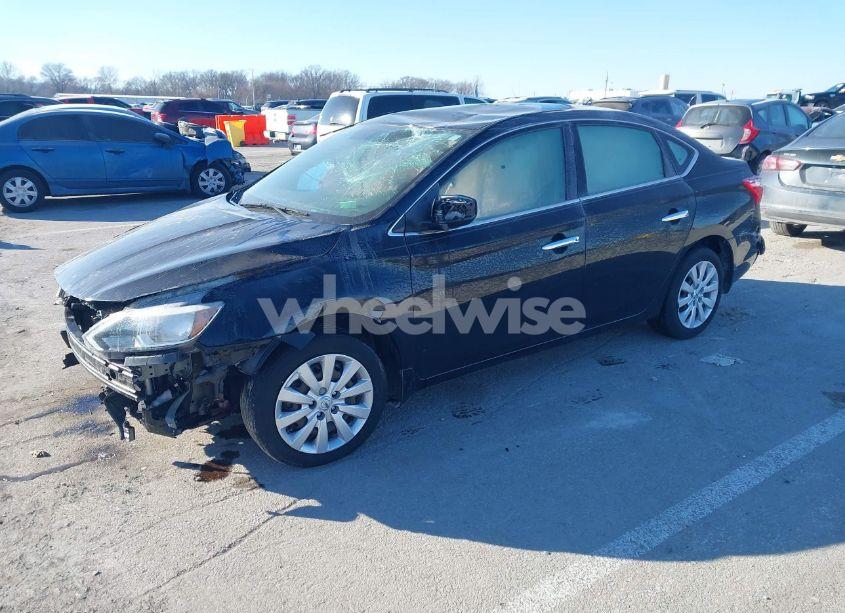 Photo 2 of 2019 Nissan Sentra S (VIN 3N1AB7APXKY334440)