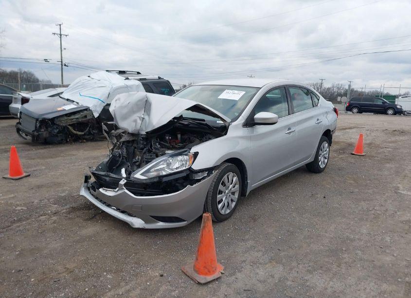 Photo 2 of 2019 Nissan Sentra S (VIN 3N1AB7APXKY335510)