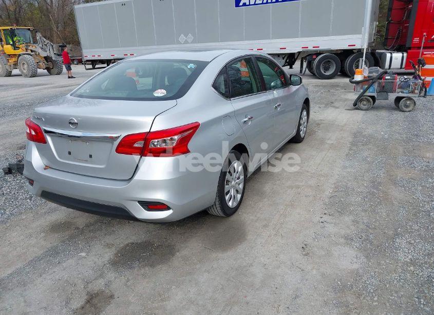 Photo 4 of 2019 Nissan Sentra S (VIN 3N1AB7APXKY355790)