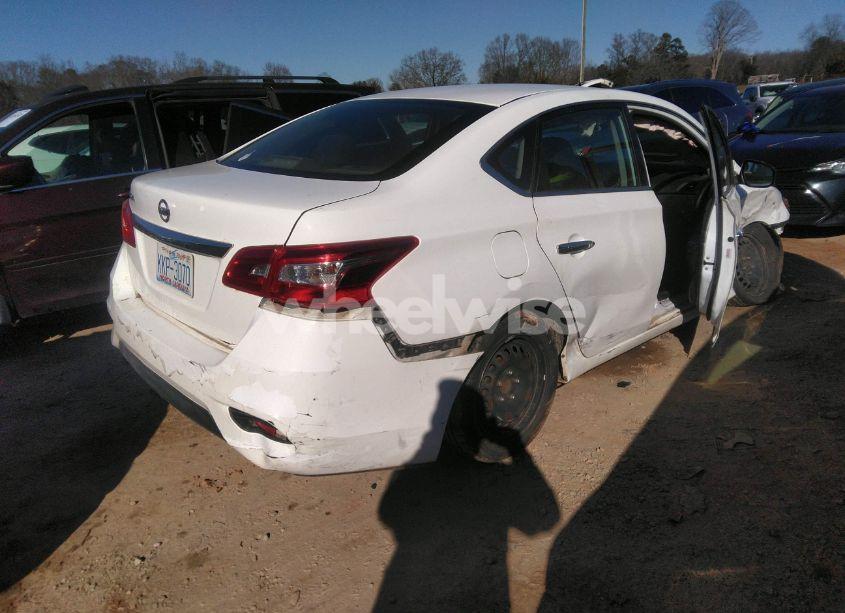 Photo 4 of 2019 Nissan Sentra S (VIN 3N1AB7APXKY358012)