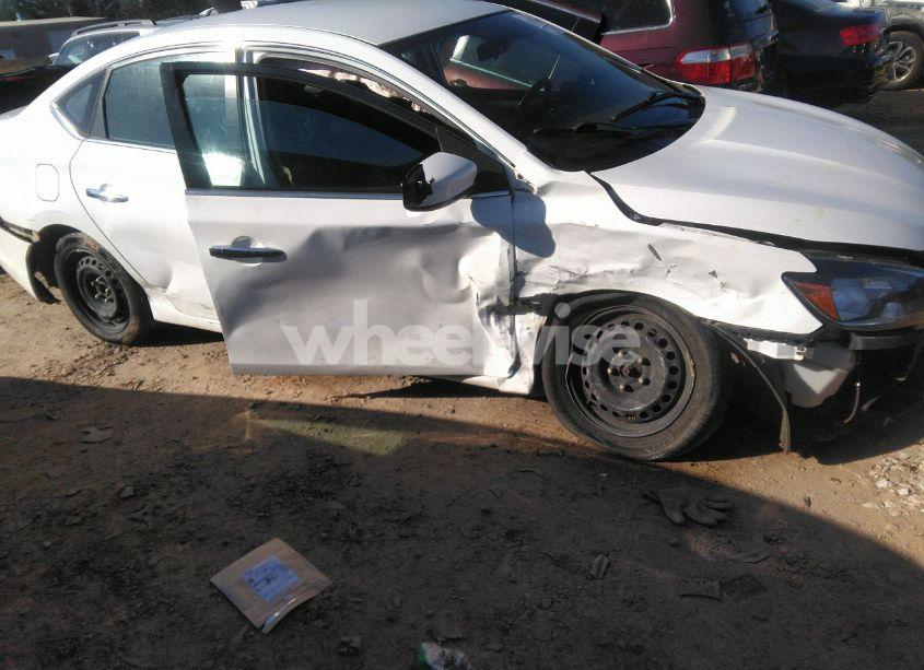 Photo 6 of 2019 Nissan Sentra S (VIN 3N1AB7APXKY358012)