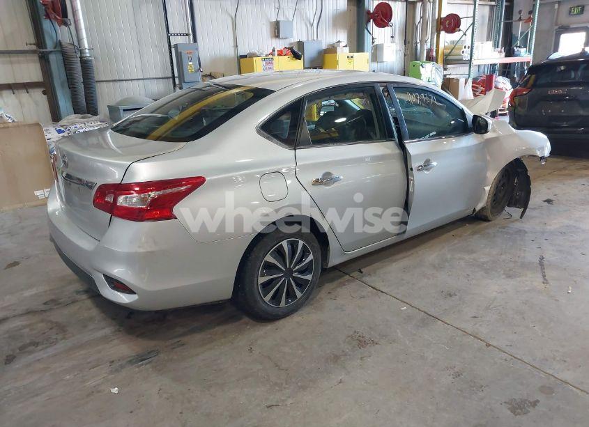 Photo 4 of 2019 Nissan Sentra S (VIN 3N1AB7APXKY359452)