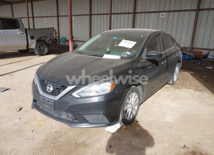 Photo 2 of 2019 Nissan Sentra SV (VIN 3N1AB7APXKY362108)