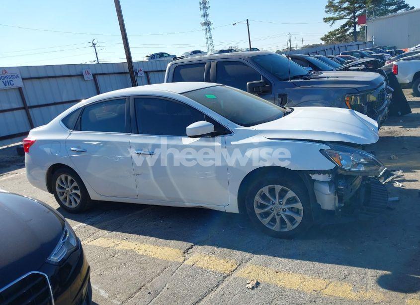 Photo 13 of 2019 Nissan Sentra SV (VIN 3N1AB7APXKY365235)