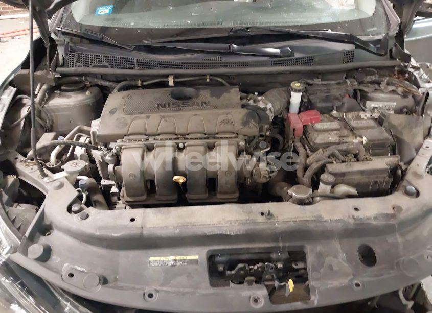 Photo 10 of 2019 Nissan Sentra SR (VIN 3N1AB7APXKY367163)