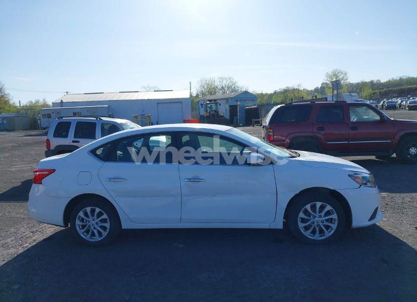 Photo 13 of 2019 Nissan Sentra SV (VIN 3N1AB7APXKY391804)