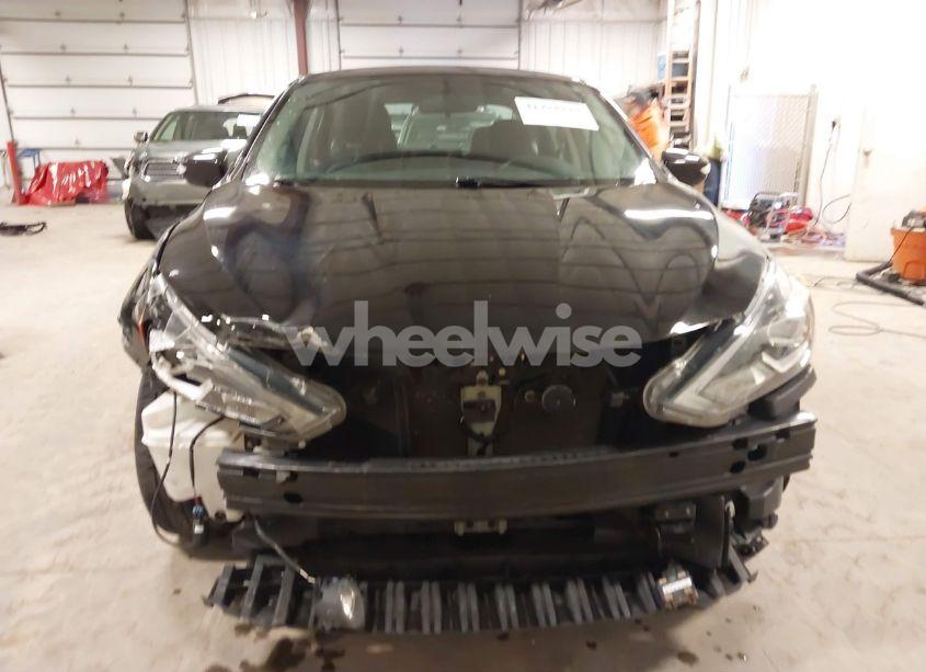 Photo 13 of 2019 Nissan Sentra SR (VIN 3N1AB7APXKY401117)