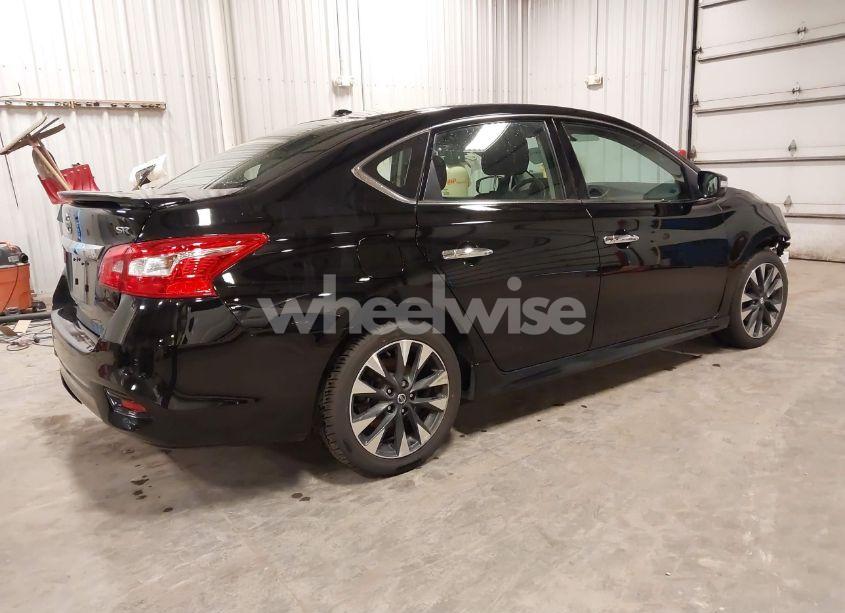 Photo 4 of 2019 Nissan Sentra SR (VIN 3N1AB7APXKY401117)