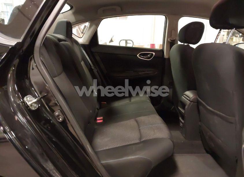 Photo 8 of 2019 Nissan Sentra SR (VIN 3N1AB7APXKY401117)