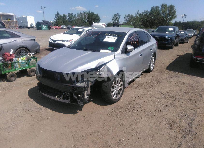 Photo 2 of 2019 Nissan Sentra SV (VIN 3N1AB7APXKY408844)