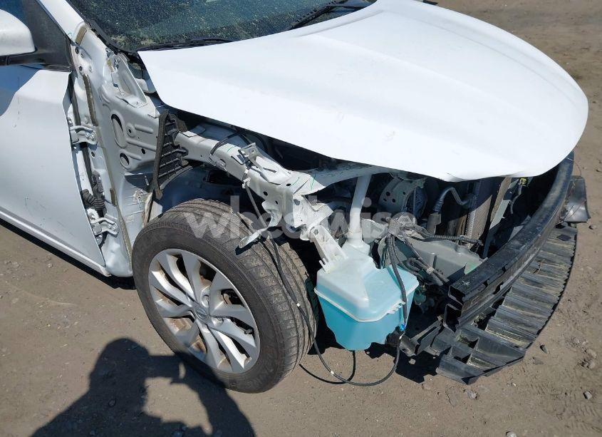 Photo 6 of 2019 Nissan Sentra SV (VIN 3N1AB7APXKY433274)