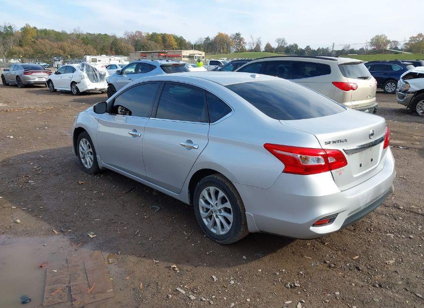 Photo 3 of 2019 Nissan Sentra SV (VIN 3N1AB7APXKY439723)