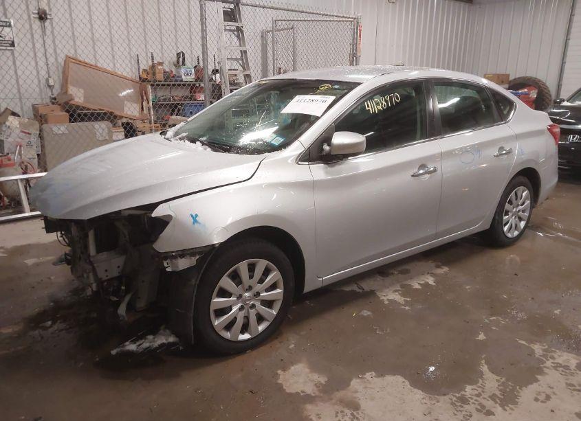 Photo 2 of 2019 Nissan Sentra S (VIN 3N1AB7APXKY454562)