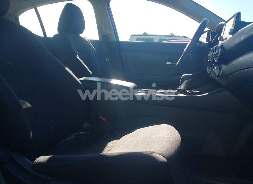 Photo 5 of 2022 Nissan Sentra S XTRONIC CVT (VIN 3N1AB8BV0NY276118)