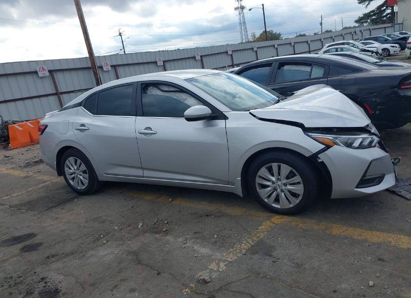 Photo 12 of 2022 Nissan Sentra S XTRONIC CVT (VIN 3N1AB8BV2NY279148)