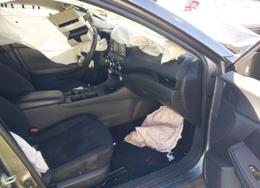 Photo 5 of 2022 Nissan Sentra S XTRONIC CVT (VIN 3N1AB8BV2NY281935)