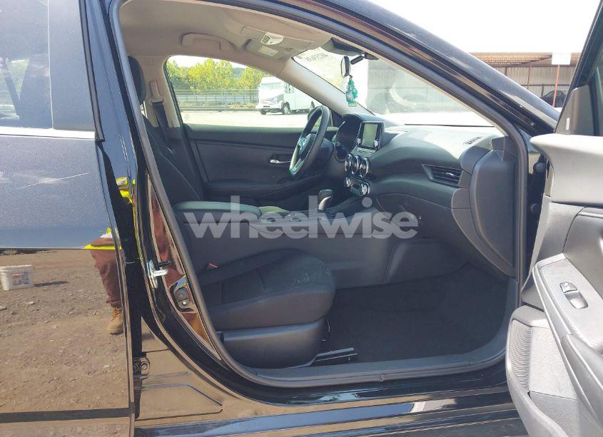 Photo 5 of 2022 Nissan Sentra S XTRONIC CVT (VIN 3N1AB8BV3NY280535)