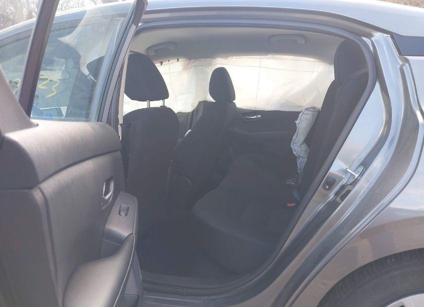 Photo 8 of 2023 Nissan Sentra S XTRONIC CVT (VIN 3N1AB8BV3PY323144)