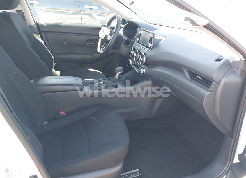 Photo 5 of 2024 Nissan Sentra S XTRONIC CVT (VIN 3N1AB8BV3RY207638)