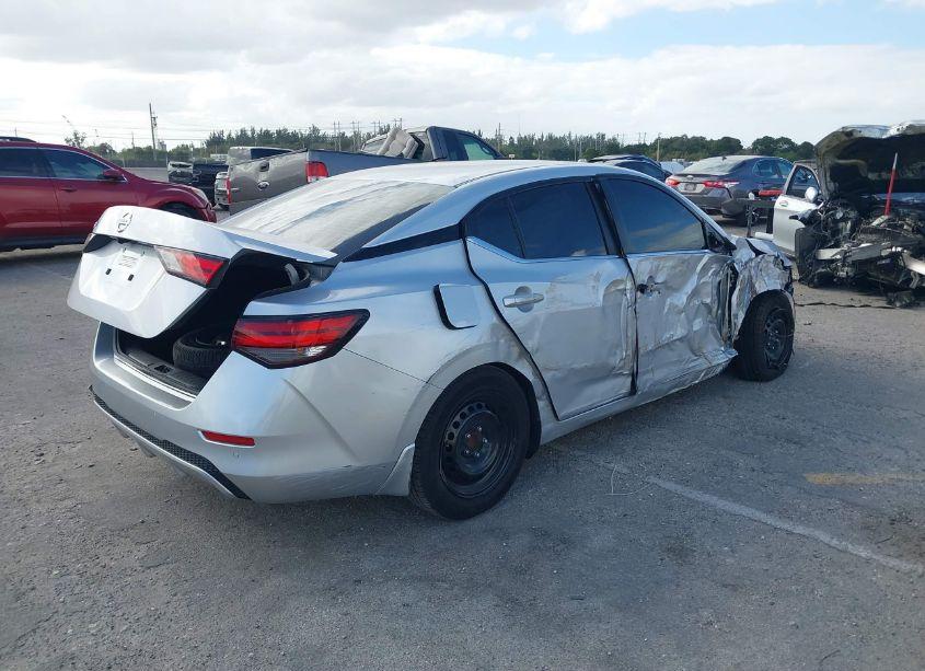 Photo 4 of 2020 Nissan Sentra S XTRONIC CVT (VIN 3N1AB8BV4LY216081)