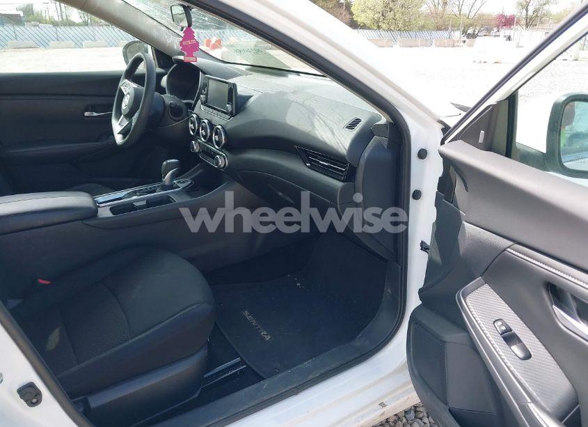 Photo 5 of 2020 Nissan Sentra S XTRONIC CVT (VIN 3N1AB8BV4LY240560)