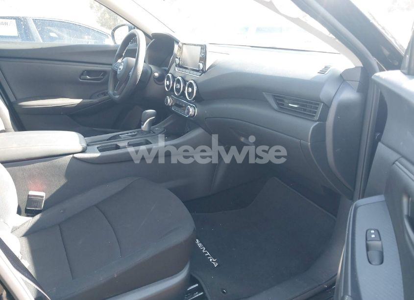 Photo 5 of 2024 Nissan Sentra S XTRONIC CVT (VIN 3N1AB8BV4RY343941)