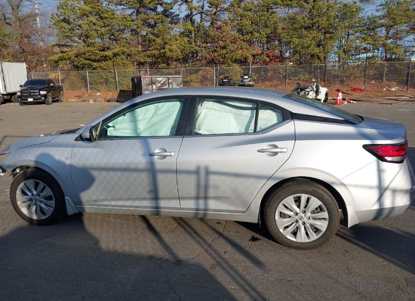 Photo 15 of 2022 Nissan Sentra S XTRONIC CVT (VIN 3N1AB8BV5NY229585)