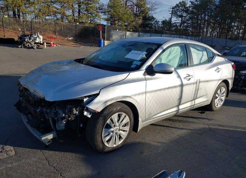 Photo 2 of 2022 Nissan Sentra S XTRONIC CVT (VIN 3N1AB8BV5NY229585)