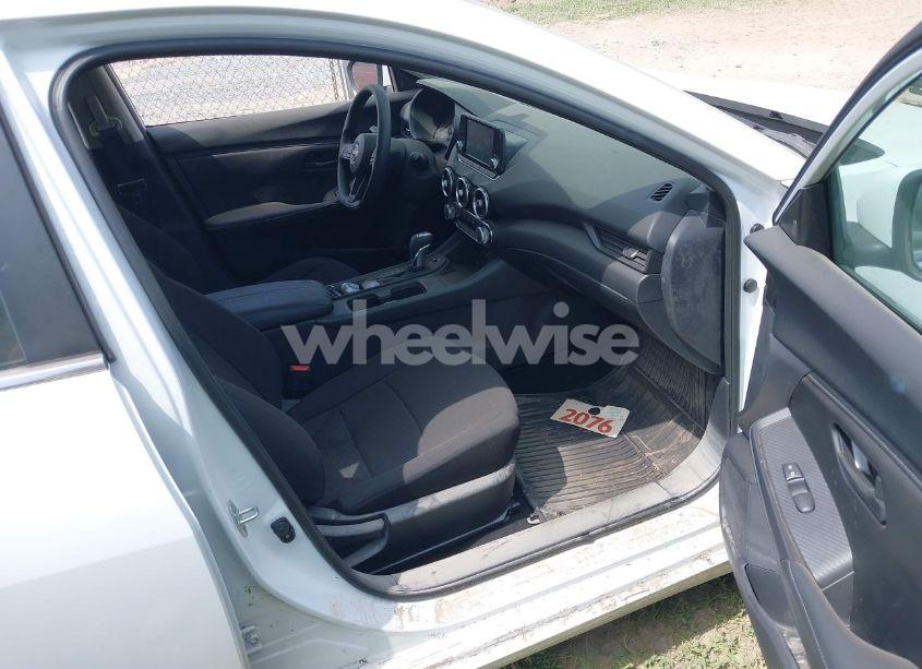 Photo 5 of 2024 Nissan Sentra S XTRONIC CVT (VIN 3N1AB8BV5RY313881)