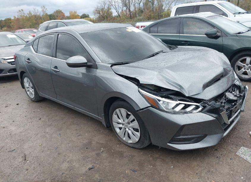 2022 Nissan Sentra S XTRONIC CVT (VIN 3N1AB8BV8NY217043) main photo