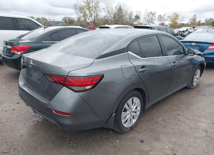 Photo 4 of 2022 Nissan Sentra S XTRONIC CVT (VIN 3N1AB8BV8NY217043)