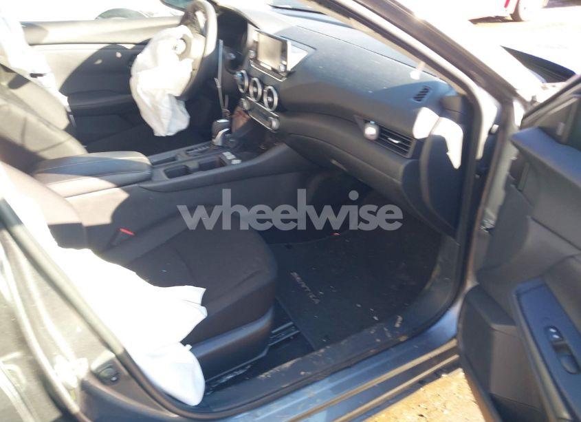 Photo 5 of 2024 Nissan Sentra S XTRONIC CVT (VIN 3N1AB8BV8RY383763)