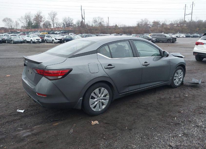 Photo 4 of 2022 Nissan Sentra S XTRONIC CVT (VIN 3N1AB8BV9NY213597)