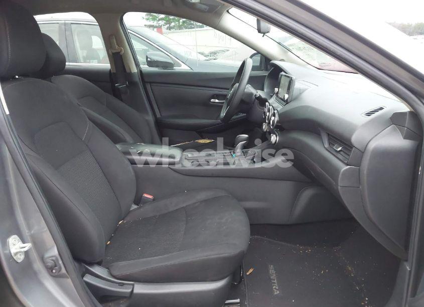 Photo 5 of 2022 Nissan Sentra S XTRONIC CVT (VIN 3N1AB8BV9NY229847)