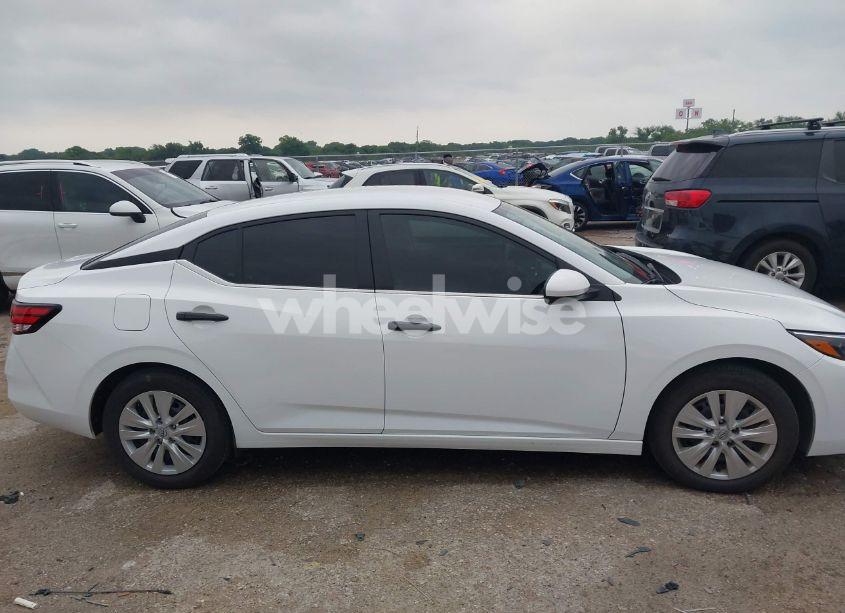 Photo 13 of 2024 Nissan Sentra S XTRONIC CVT (VIN 3N1AB8BVXRY220001)