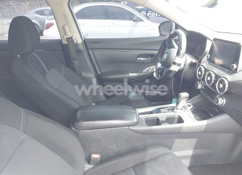 Photo 5 of 2020 Nissan Sentra SV XTRONIC CVT (VIN 3N1AB8CV0LY223754)