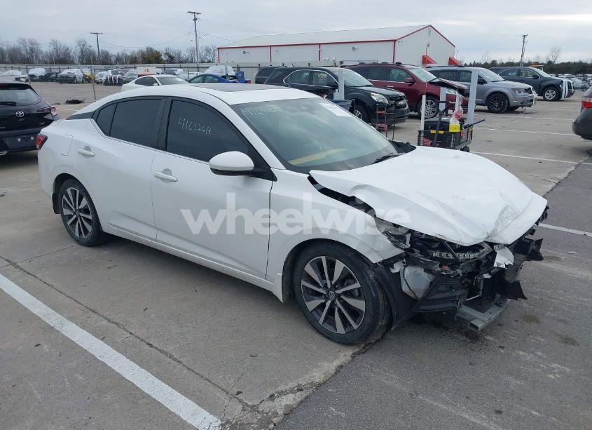 2020 Nissan Sentra SV XTRONIC CVT (VIN 3N1AB8CV0LY243843) main photo
