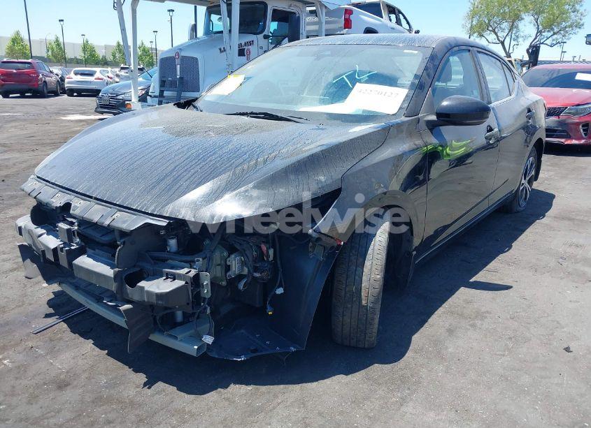 Photo 2 of 2020 Nissan Sentra SV XTRONIC CVT (VIN 3N1AB8CV0LY304995)