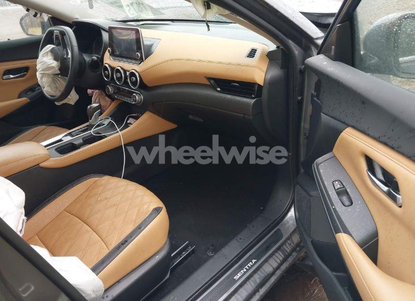 Photo 5 of 2021 Nissan Sentra SV XTRONIC CVT (VIN 3N1AB8CV0MY239079)