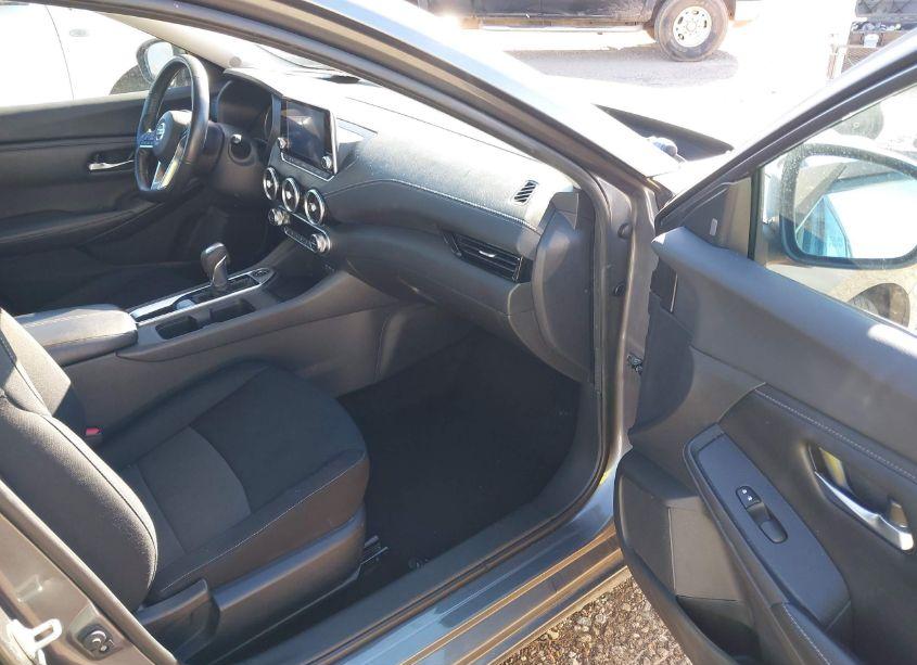 Photo 5 of 2021 Nissan Sentra SV XTRONIC CVT (VIN 3N1AB8CV0MY311317)