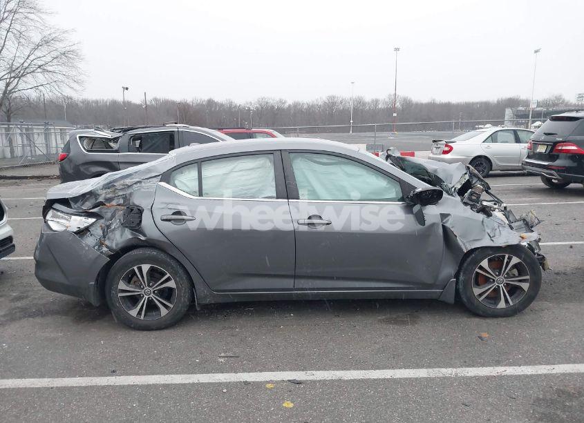 Photo 13 of 2022 Nissan Sentra SV XTRONIC CVT (VIN 3N1AB8CV0NY211798)