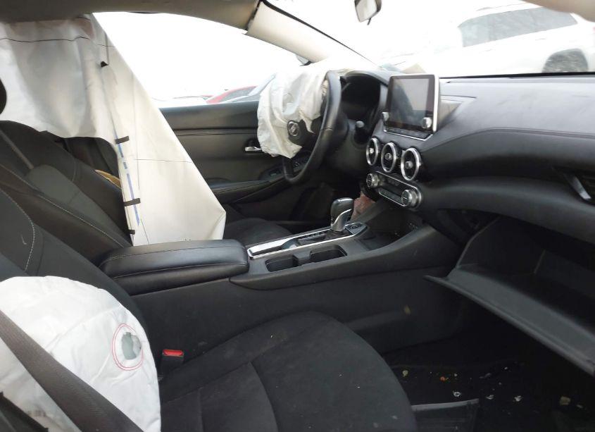 Photo 5 of 2022 Nissan Sentra SV XTRONIC CVT (VIN 3N1AB8CV0NY225510)