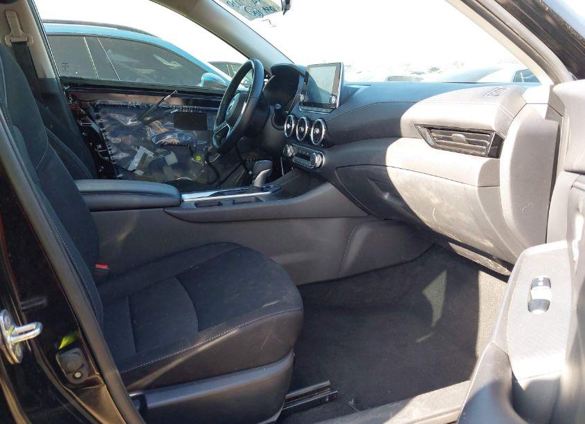 Photo 5 of 2022 Nissan Sentra SV XTRONIC CVT (VIN 3N1AB8CV0NY294181)