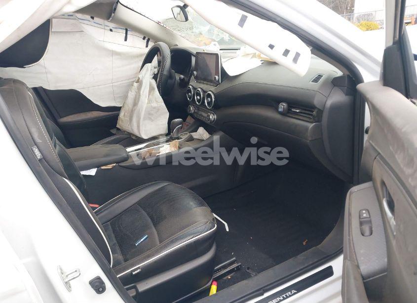 Photo 5 of 2022 Nissan Sentra SV XTRONIC CVT (VIN 3N1AB8CV0NY314459)