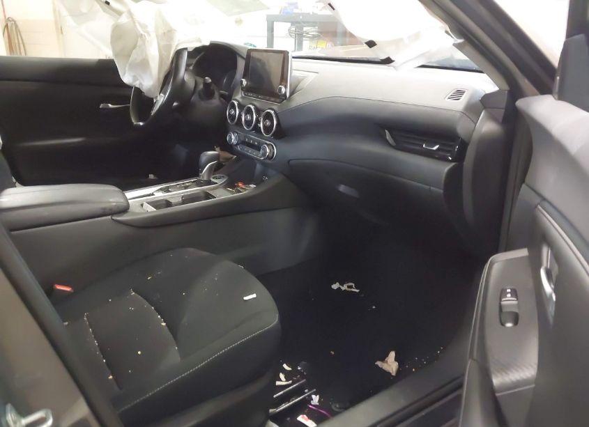 Photo 5 of 2022 Nissan Sentra SV XTRONIC CVT (VIN 3N1AB8CV0NY316860)