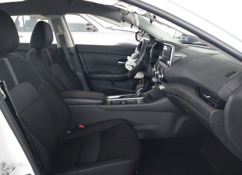 Photo 5 of 2022 Nissan Sentra SV XTRONIC CVT (VIN 3N1AB8CV0NY320519)